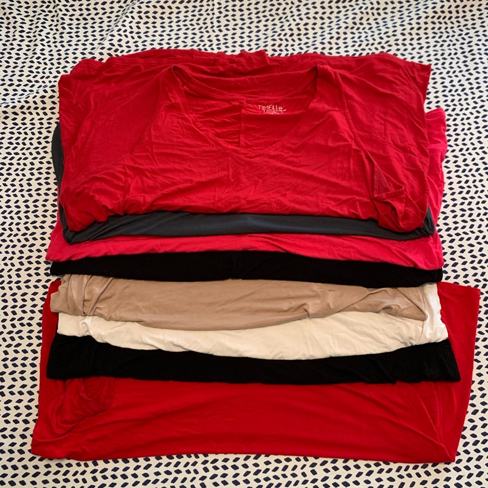 Time and Tru XL bundle! 8 tanks, 1 dress!